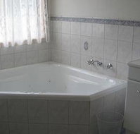 Macburn Self Contained Cottages Dog Friendly - C Tourism