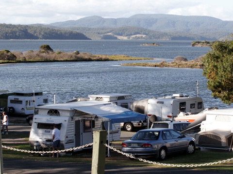 Mallacoota Foreshore Holiday Park - C Tourism 0