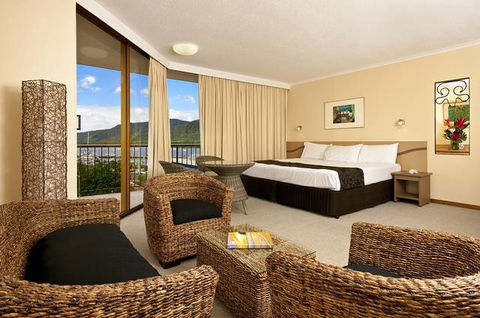 Pacific Hotel Cairns - C Tourism 0