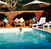 Paradise Court Holiday Units