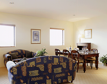 Quality Suites Boulevard on Beaumont Hotel - C Tourism