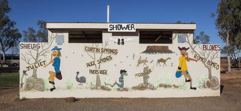 Curtin Springs Wayside Inn - C Tourism 12