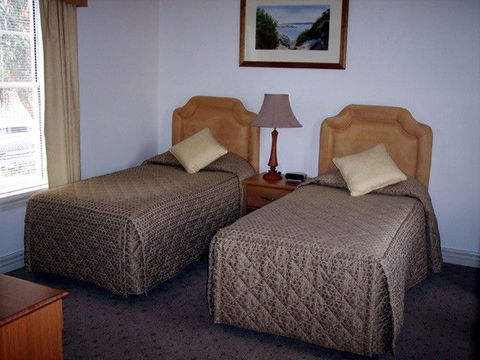 Ross Motel & Caravan Park - C Tourism 1