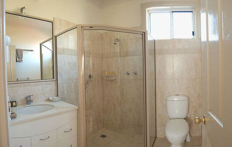 Ross Motel & Caravan Park - C Tourism 2