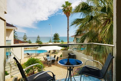 Seashells Scarborough - C Tourism 0