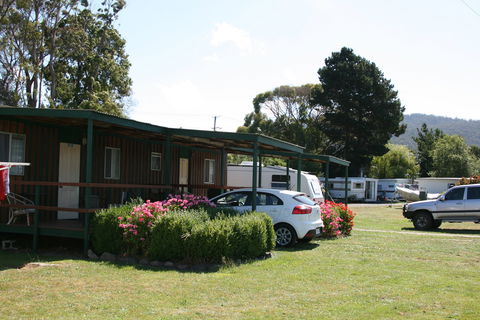Snug Beach Cabin & Caravan Park - C Tourism 4