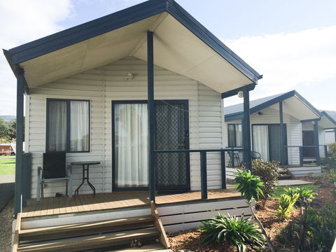 Snug Beach Cabin & Caravan Park - C Tourism 5
