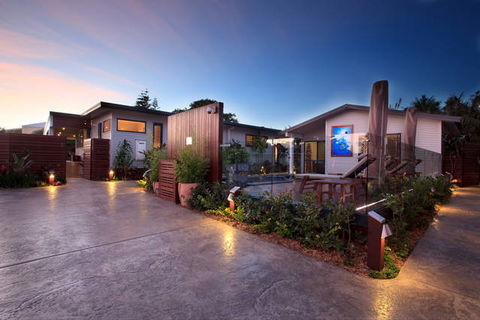 The Tin Sheds-Norfolk Island - C Tourism 2