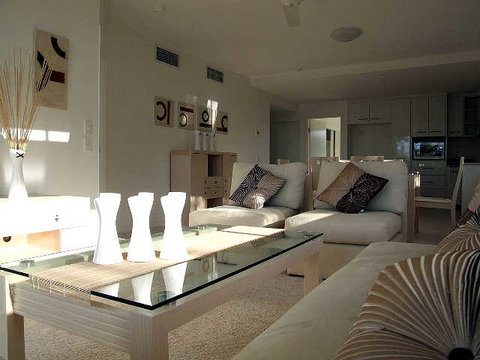 Tingeera Luxury Beachfront Apartments - C Tourism 1