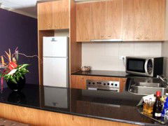 Waldorf Apartment Hotel Canberra - C Tourism 3