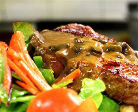 Glen Helen Homestead Lodge - C Tourism 1