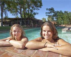 Toddy's Backpackers And Budget Accommodation - C Tourism 1