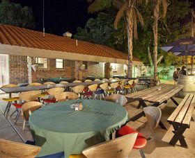 Toddy's Backpackers And Budget Accommodation - C Tourism 2