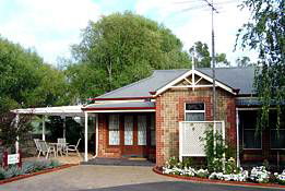 Amble In Self Contained Accommodation - Garden Retreat B & B - C Tourism 0