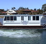 Dolphin Houseboat Holidays - C Tourism