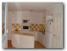 Beach Court Holiday Villas - C Tourism 5