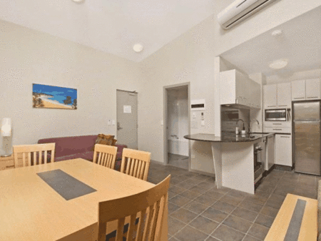 Lennox Point Holiday Apartments - C Tourism 3