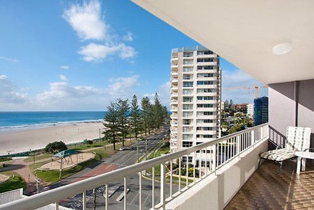 Eden Tower Holiday Apartments - C Tourism 0