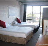 St Kilda Beach House - C Tourism