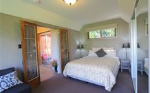 Kangaroo Valley NSW C Tourism