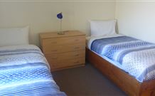 Honeysuckle Cottage - C Tourism 0