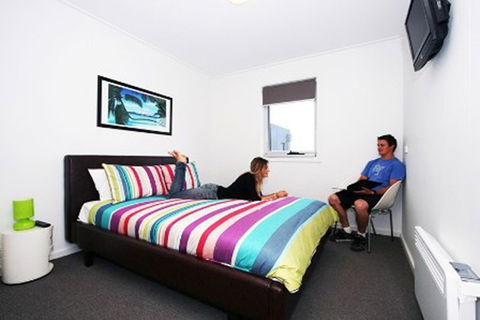 Phillip Island YHA - C Tourism 8