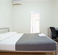 Mycow Accommodation Sarina - Greetham Street - C Tourism