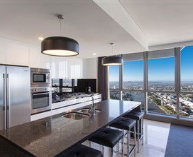 Meriton Serviced Apartments - Herschel Street - C Tourism 1