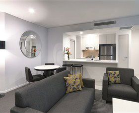 Meriton Serviced Apartments - Herschel Street - C Tourism 2
