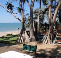 Beachfront Zilzie Holiday Home and Cottage - C Tourism