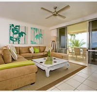 Lagoon 102 - The Beach Shack - C Tourism