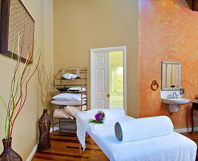 Escarpment Retreat And Day Spa - C Tourism 3