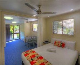 Alex Beach Cabins And Tourist Park - C Tourism 0