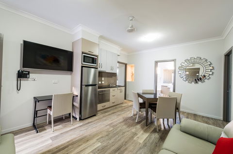 Athena Motel Apartments - C Tourism 8