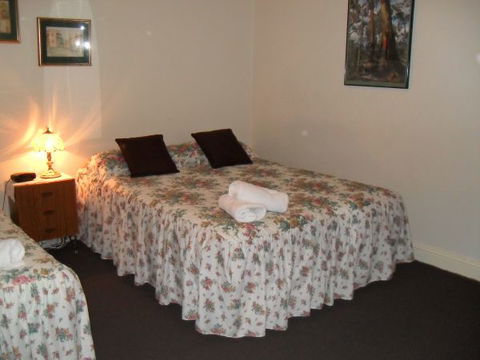 Aaron Cottage - C Tourism 2