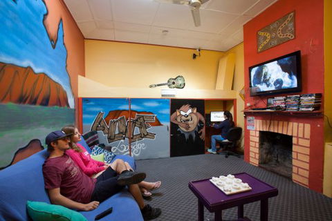 Alice Lodge Backpackers - C Tourism 2