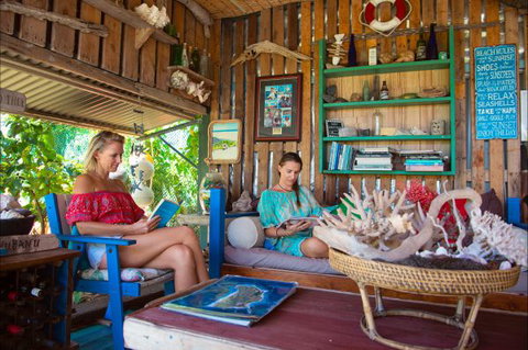 Banubanu Beach Retreat - C Tourism 4