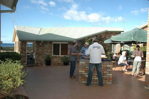 Captain's Quarters Bermagui - C Tourism 1