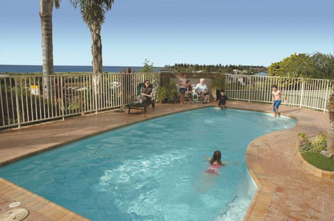 Captain's Quarters Bermagui - C Tourism 5