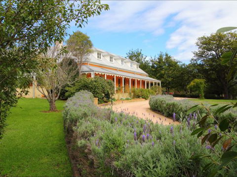 Fitzroy Inn Historic Retreat - C Tourism 1