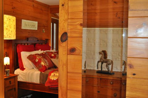 Hampden Cottage Accommodation Kangaroo Valley - C Tourism 1