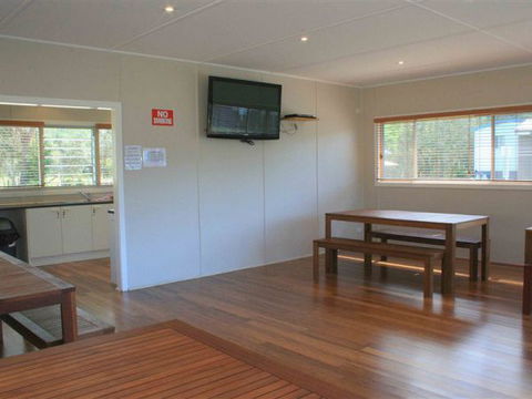 Lake Conjola Waterfront Holiday Park - C Tourism 4