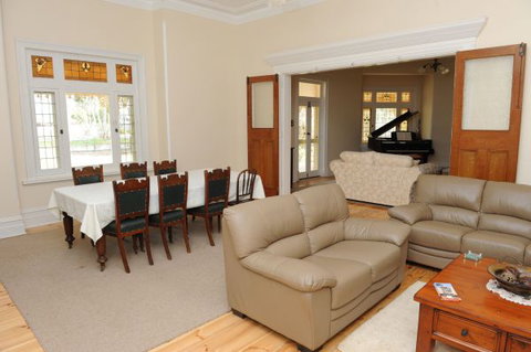 Cockburn House - C Tourism 2