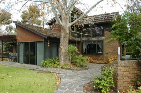 Trenberth House - C Tourism 0