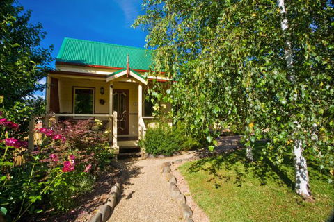 Autumn Abode Cottages - C Tourism 2