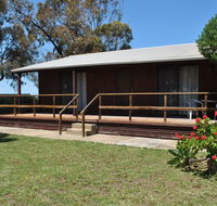 Clinton Cabin - C Tourism