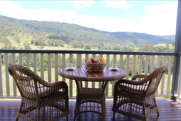 Sarabah QLD C Tourism