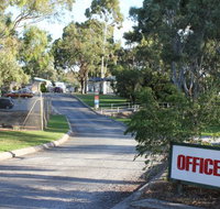 Woodcroft Park - C Tourism