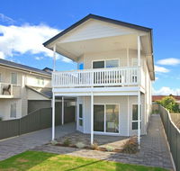 Century 21 SouthCoast White Caps - C Tourism