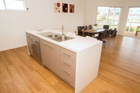 Ocean Sounds - C Tourism 2